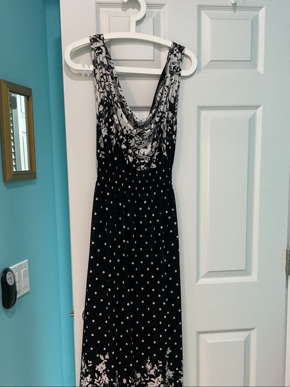 Ladies long black and white summer dress